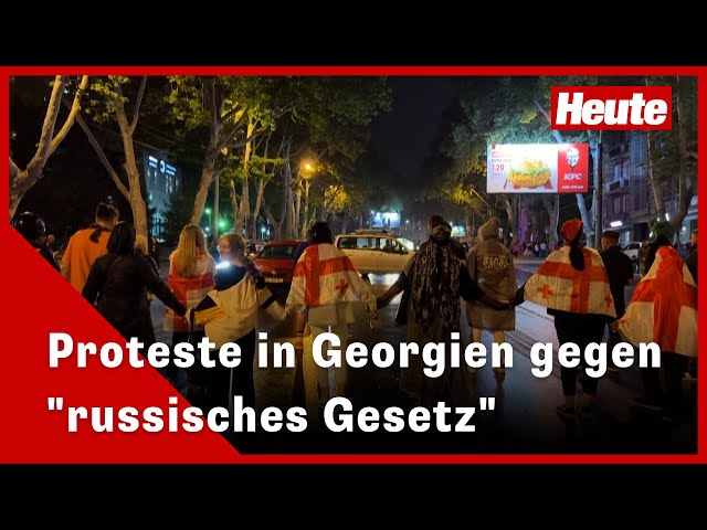 Menschen protestieren in Georgien gegen "russisches Gesetz"
