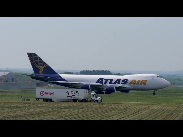 Atlas Air 747 Take Off