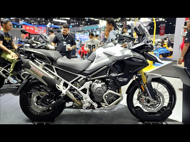 The new Triumph Tiger 1200 Rally Pro (2024) walkaround in detail view