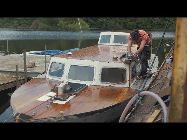 Episode 12 - Restoring 80 year old 40' Wooden Boat into a liveaboard ⚓