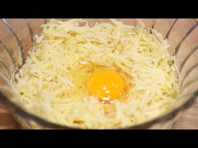 Do you have potatoes and eggs? Then prepare this delicious breakfast!