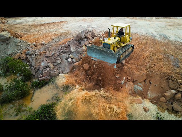 Satisfying Process Giant Land Filling Construction Bulldozer Pushing Rock Mix Soil Drop To Water