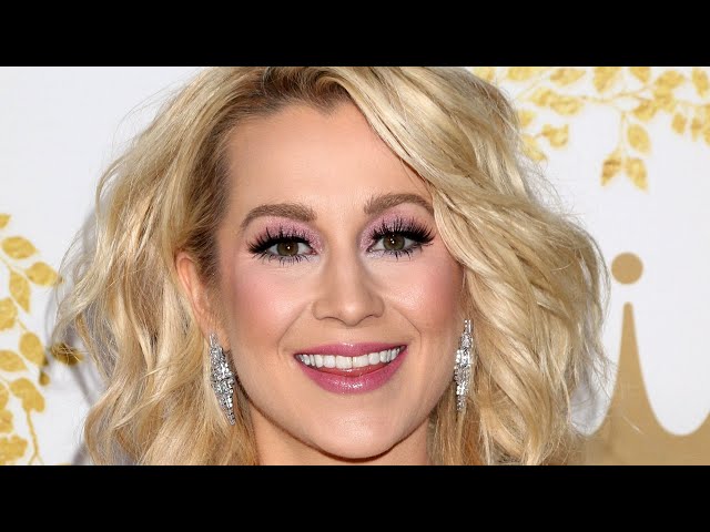 The Tragic Truth About Kellie Pickler Is Heartbreaking