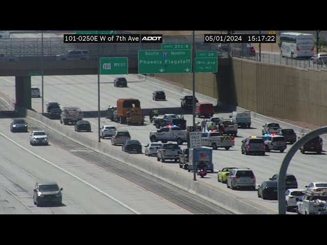 Crews clear a crash on westbound Loop 101 at 19th Avenue