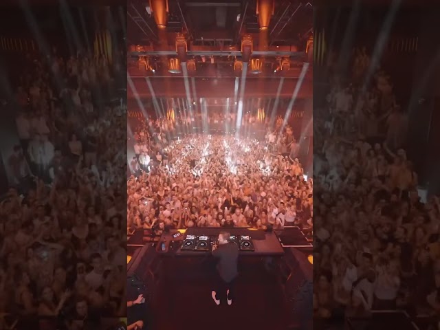David Guetta & Sia - Titanium live from Hï nightclub in Ibiza | Subscribe for more EDM content