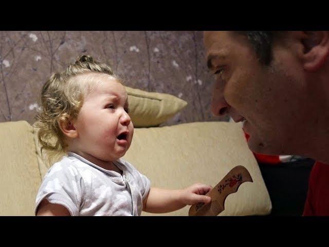 Baby's Funny Reaction to Dad's Shaved Face
