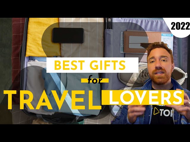 11 Best Gift Ideas for Travel Lovers | Travel Gifts 2021 Holiday Guide