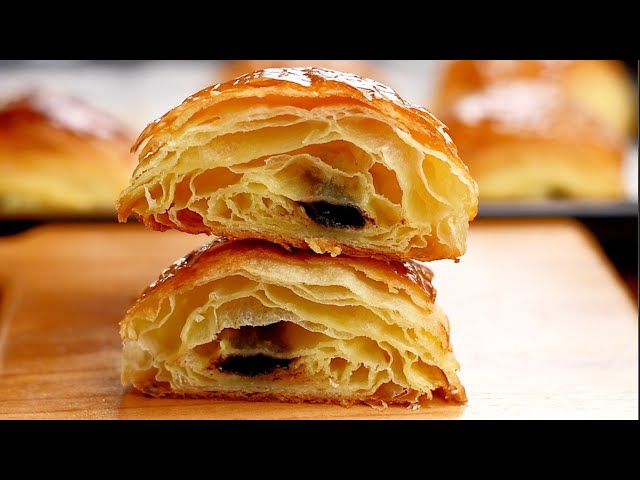 How come I didn't know this simple method before? Homemade Croissants | Pain Au Chocolat | Eggless