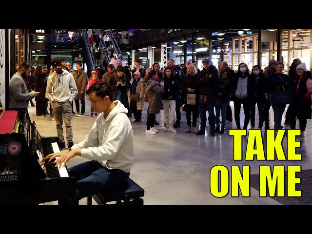 Stopping the Shopping Mall Crowd With A-Ha Take On Me Piano | Cole Lam