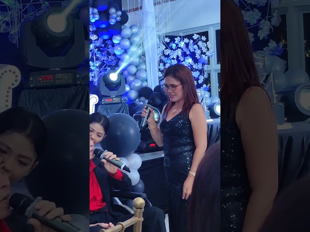 Nakakaiyak na duet ni Lyca Gairanod at papa at mama niya sa kanyang 18th birthday