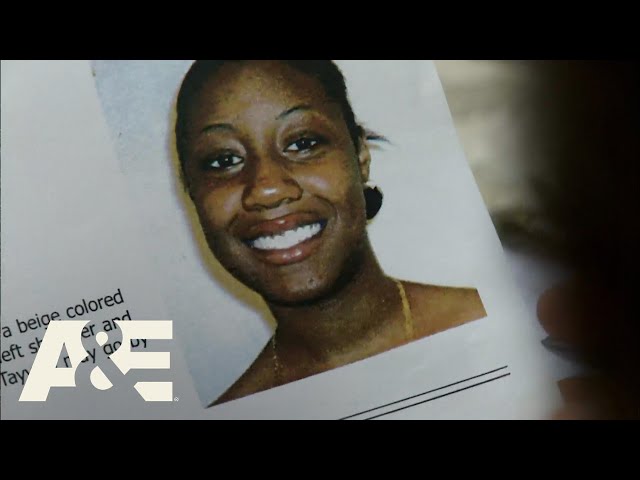 15-Year-Old Teen Breaks Free from Gang Captivity | Runaway Squad | A&E