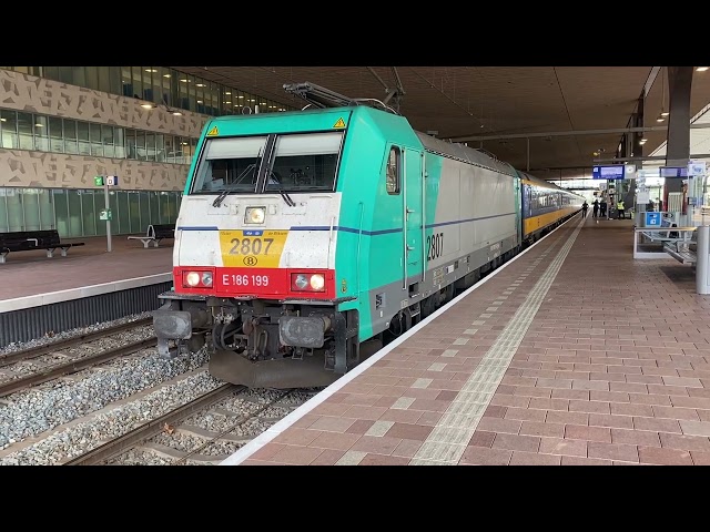 Treinen op station Rotterdam Centraal! - April 2024