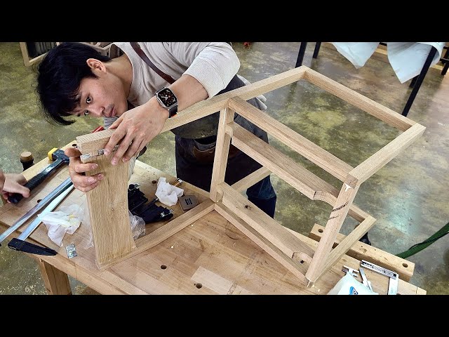 Amazing Woodworking Skills! How a Seasoned Korean Carpenter Creates an Exquisite Wooden Chair