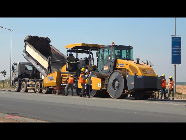 New Truck Construction Equipment Roller Working