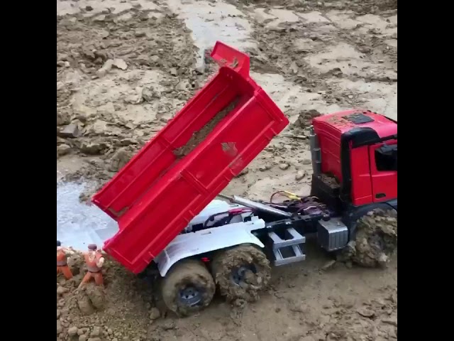 Amazing RC truck in the MUD #shorts