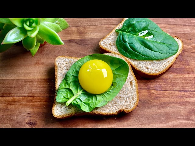 Take the egg and the spinach. Super tasty FAST BREAKFAST in 3 minutes!