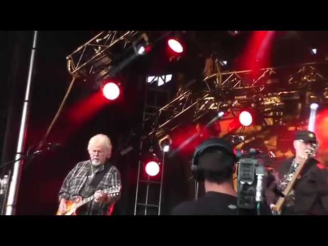 Bachman & Turner "Roll On Down The Highway" live July 20, 2014 Edmonton K-Days