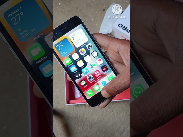 iPhone SE 2020 Unboxing in 2023 | Refurbished iPhone on #cashify #iphone  #shorts
