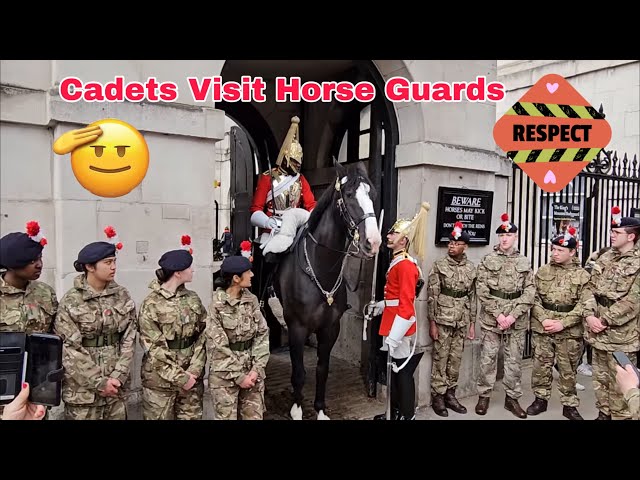 HUGE Group of Young CADETS/Trainee Soldiers Visit Horse Guards Taking Photos!
