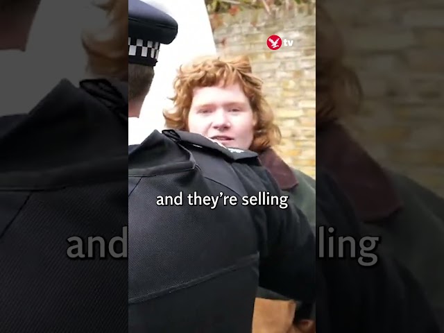 Young protesters arrested outside Starmer's house 🗯️ #news #shorts