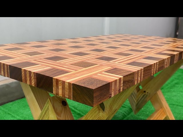 Smart Wood Recycling Project // Utilizes Burnt Wood And Debris To Make A Unique 3D Dining Table