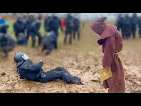 Wizard Traps Police In Mud