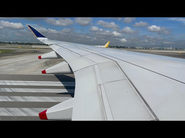 [4K HEAVY] Singapore Airlines Airbus A350 LOUD Takeoff & Departure from SIN