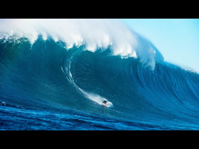Greatest Maui Swell Of All Time? Ma'alaea Freight Trains Goes Off | SESSIONS