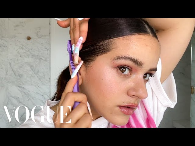 Rosalía's Guide to Pink Eyeshadow and a Slicked-Back Ponytail | Beauty Secrets | Vogue