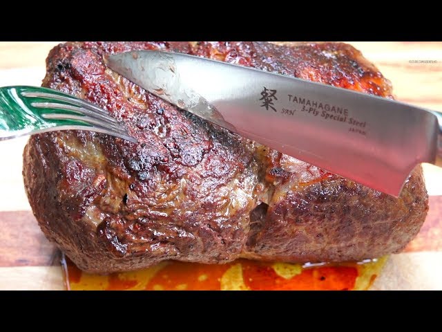 Rare Uruguay Steak vs. Japanese knife vs. Italian steak knife