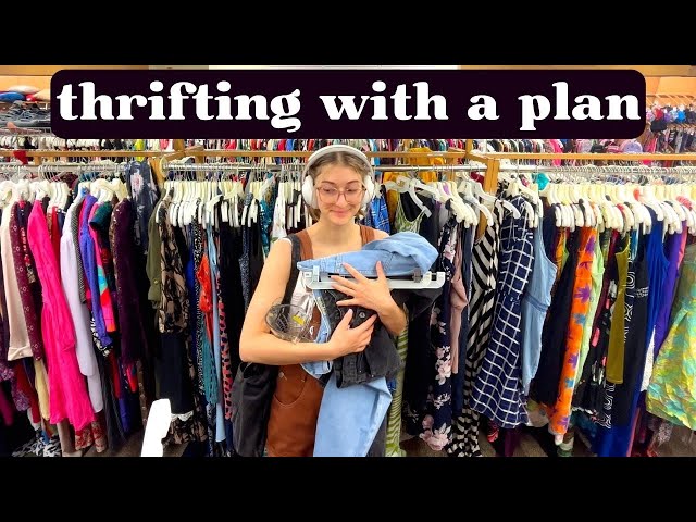 thrifting as a minimalist + recovering shopaholic || my minimalism journey