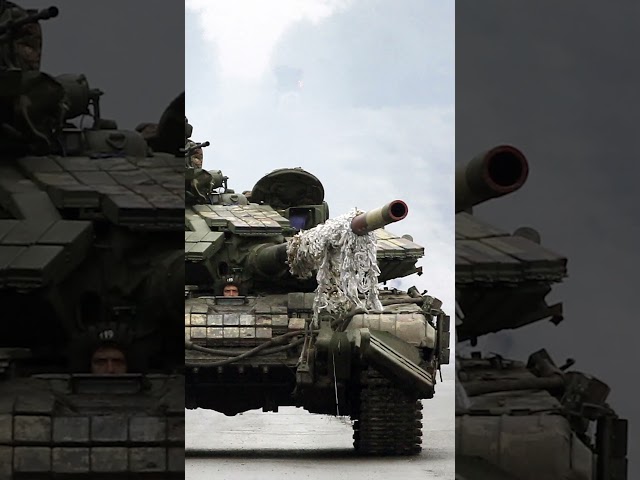 UNBOXING FILE #SHORT: Xe tăng Ukraine chạy ra chiến trường bằng dầu Nga