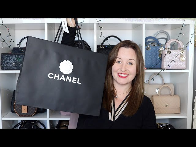 Chanel Unboxing!!!! What I got for Christmas... vlogmas day one