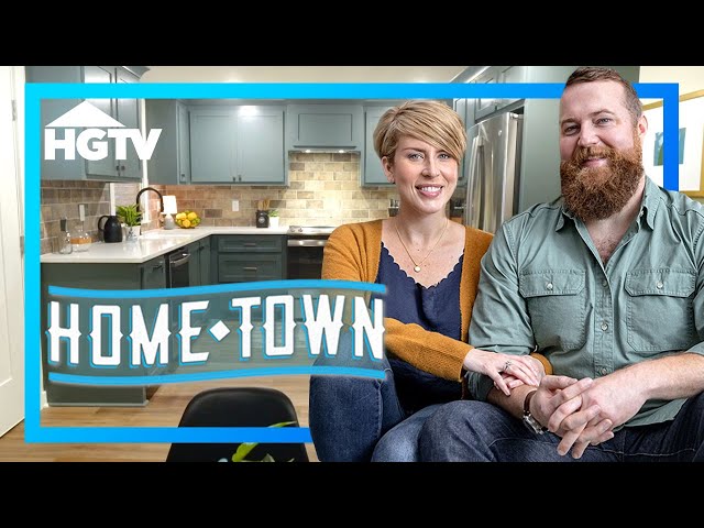 Design Challenge: Turn Fixer-Upper into a Cozy Home - Full Episode Recap | Home Town | HGTV