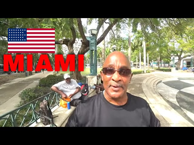 Exploring Downtown Miami As a BlackMan