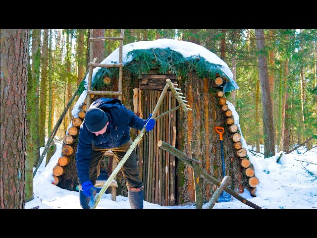 Winter BUSHCRAFT in SUNNY weather | we make a RAKE from wood | preparing SOUP | ASMR | 4K