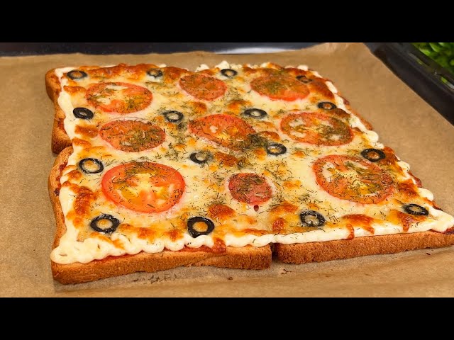Only 15 minutes and a delicious toast pizza is ready! Fast and easy!