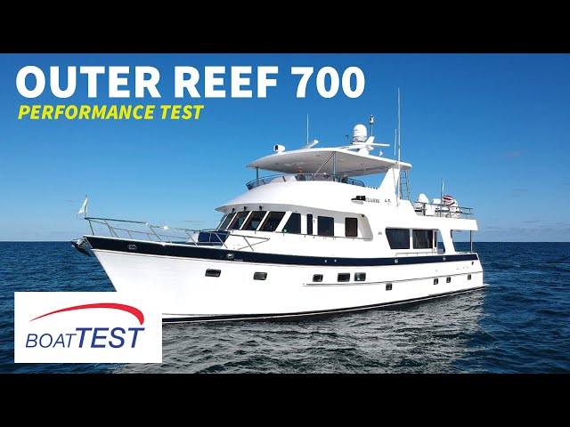 Outer Reef 700 (2019) - Test Video by BoatTEST.com