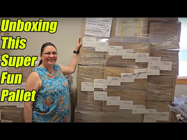 Unboxing this super fun Pallet of Tools, outdoor Decor, Solar lamps, Cookware and much more!