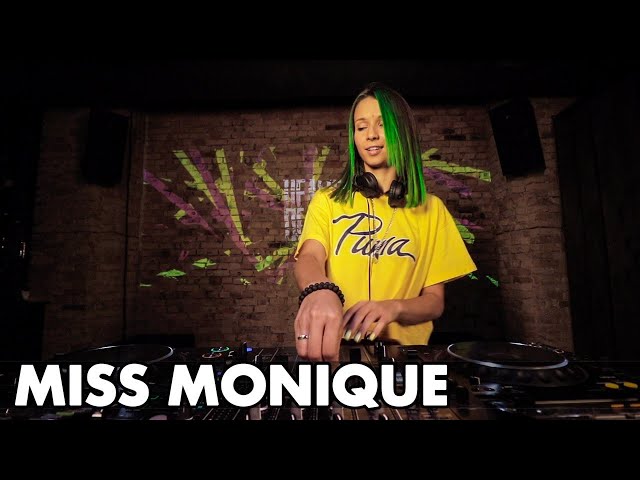 Miss Monique - Live @ Radio Intense 11.02.2020 #MelodicTechno