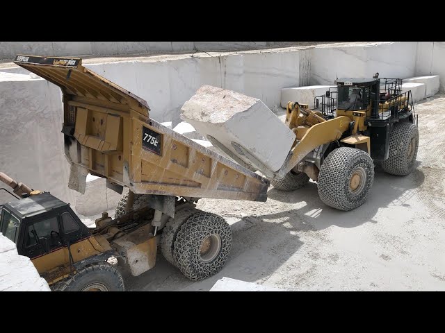 Komatsu WA900 Wheel Loader Loading Caterpillar 775E Dumpers - Birros Marble Quarries