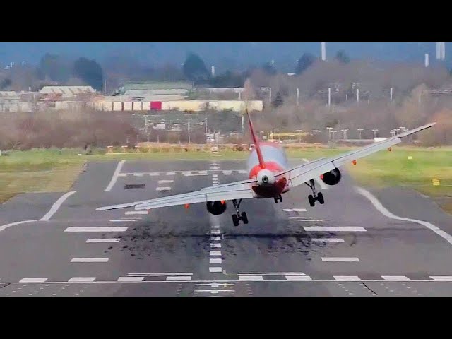 EASYJET A319 😱MEGA Wing Dip on Landing