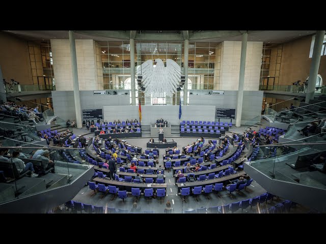 Bundestag LIVE: u.a. Aktuelle Stunde zur "Bedrohung unserer Demokratie"