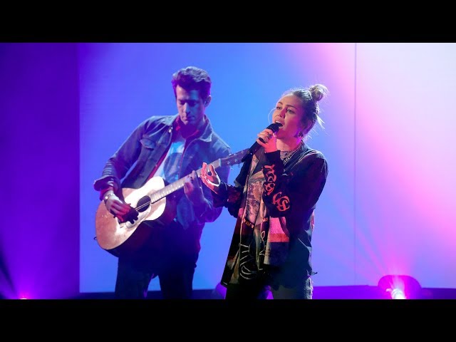 Miley Cyrus & Mark Ronson Perform 'Nothing Breaks Like a Heart'
