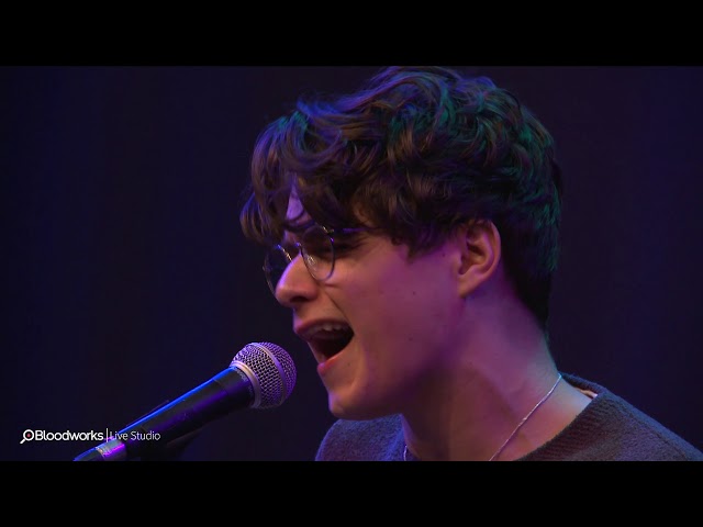 The Vamps - Just My Type (LIVE 95.5)