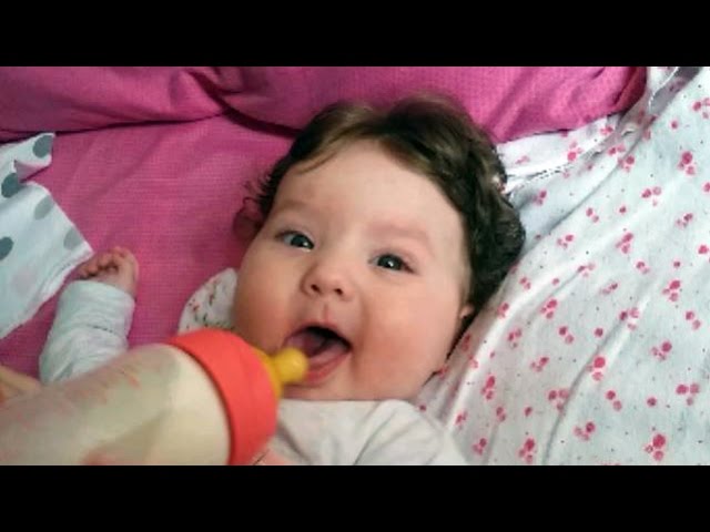 Cute Baby Refuses To Eat and "Talking" - 4 Month old Baby Lile