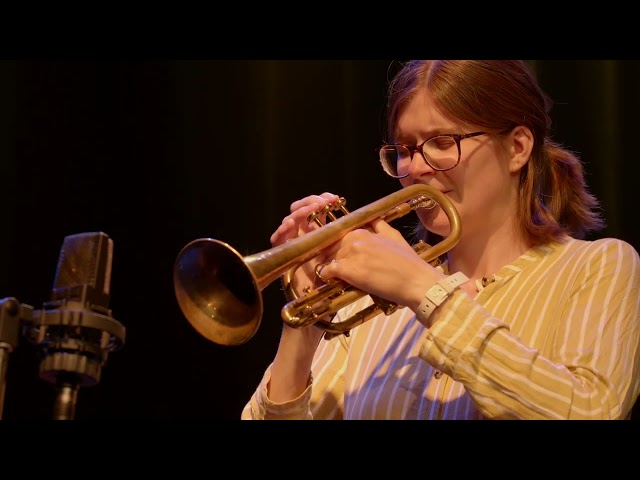 Jazzfest Bonn 2022: Laura Jurd DINOSAUR - "Banning Street Blues"