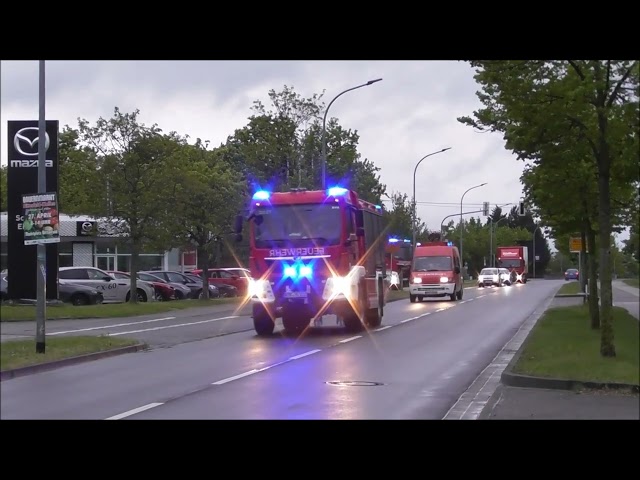 20 Fahrzeuge mit Sonderrechte & Sonderfahrzeuge auf Einsatzfahrt nach Heyrothsberge