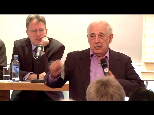 A Discussion of Artificial Intelligence with John Searle and Luciano Floridi