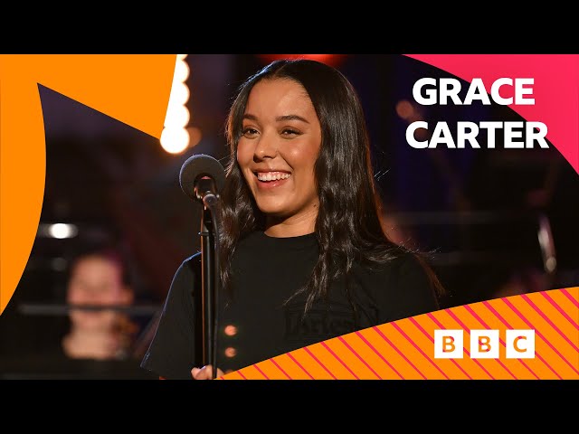 Grace Carter - Riot (with BBC Concert Orchestra) in Radio 2 Piano Room